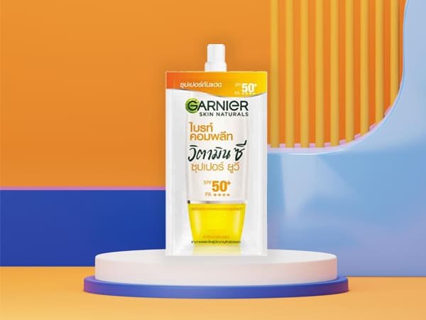 ครีมกันแดด การ์นิเย่ ไบรท์ คอมพลีท ซุปเปอร์ ยูวี สูตรสีธรรมชาติ